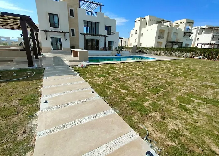 Ancient At Elgouna With Private Heated Pool Villa *